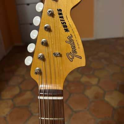 Fender Mistang 2019 - Sunburst image 3
