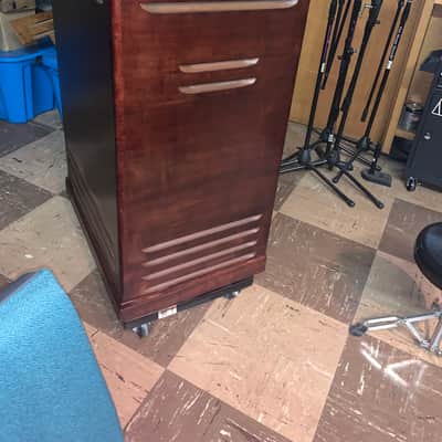 Leslie 147RV - Mahogany image 3