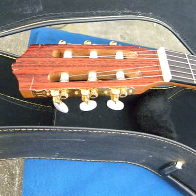 1970's Serena 8G 2-S Classical Guitar (Mfg by Suzuki) w Orig Case- Good condition image 3