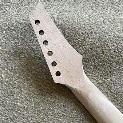 Maple Wood Reversed Headstock Guitar Neck, 24 Frets Fingerboard Fretboard image 4