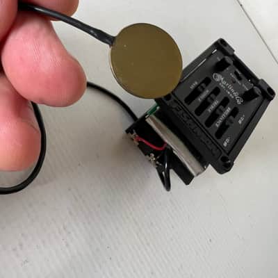 Fishman Matrix transducer soundboard pickup and preamp system image 5