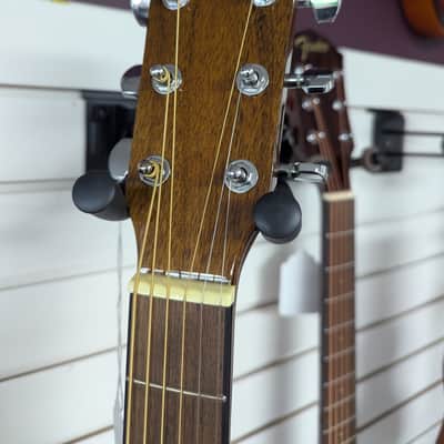 Fender CC60S concert acoustic guitar 2026 - red Burst image 3