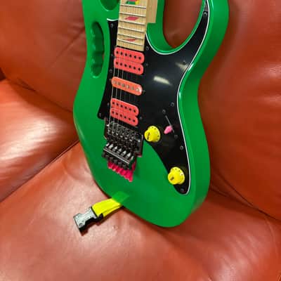 2017 Ibanez JEM777-LG Steve Vai 30th Anniversary Limited Edition with Pink Pickups Loch Ness Green image 3