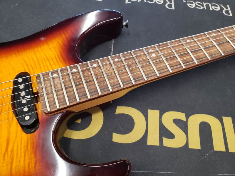 Washburn MG-701 Mercury Deluxe Plus Sunburst Flame Top Electric