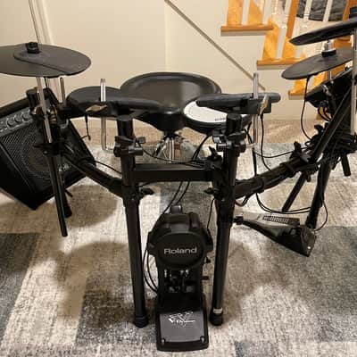 Roland TD-11K V-Drum Kit with Mesh Snare Pad - Black image 3