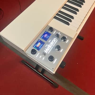 Mellotron M4000D Mini image 3