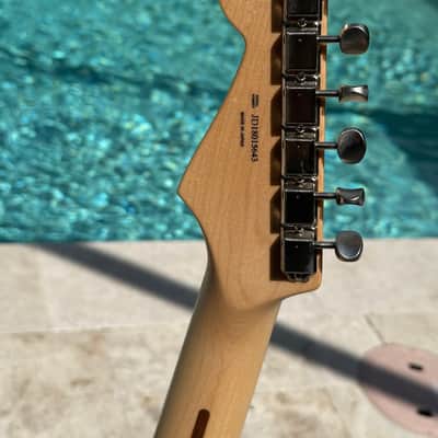 Fender FSR Japan Aerodyne Stratocaster 2018 - Crimson Red image 6