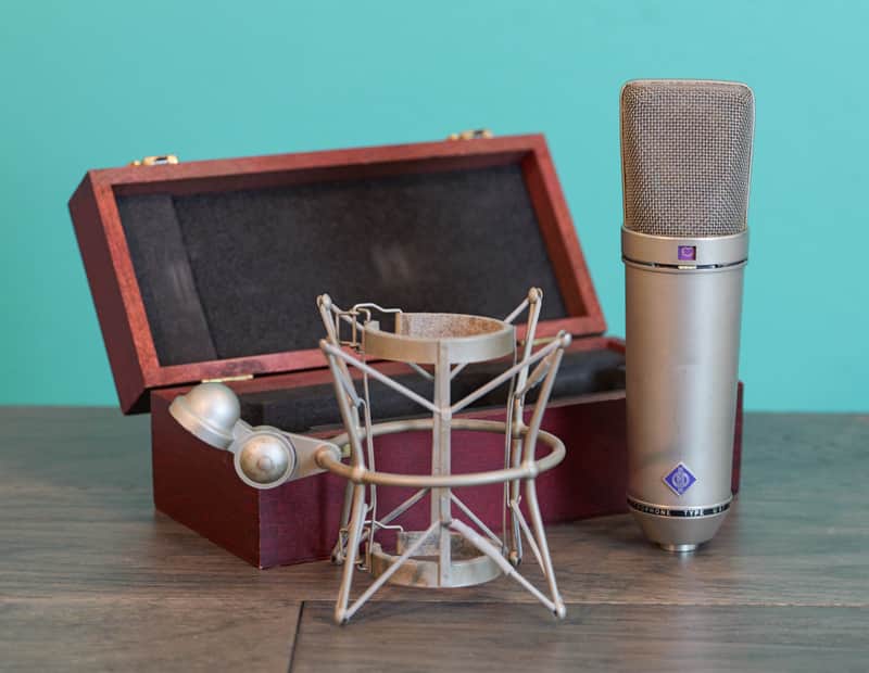Neumann U 87 Large Diaphragm Multipattern Condenser Microphone
