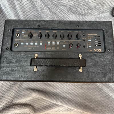Vox VT20X 20-Watt 1x8" Digital Modeling Guitar Combo - Black image 3