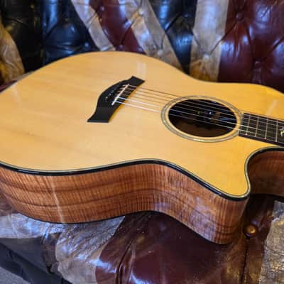Taylor K-14 CE Koa AAAAA Flame Hawaiian Koa K14 K14ce GA Grand Auditorium Acoustic Guitar image 9