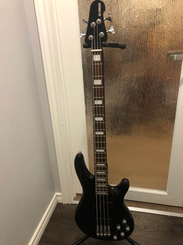 Yamaha BB2004 bass image 1