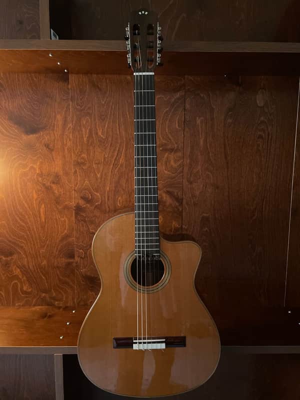 Cordoba Fusion 12 Natural Cedar Classical with Electronics