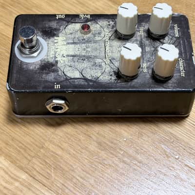 MASF M.A.S.F. Thornoscillator Oscillating Fuzz Pedal oscillate - black with print version image 3
