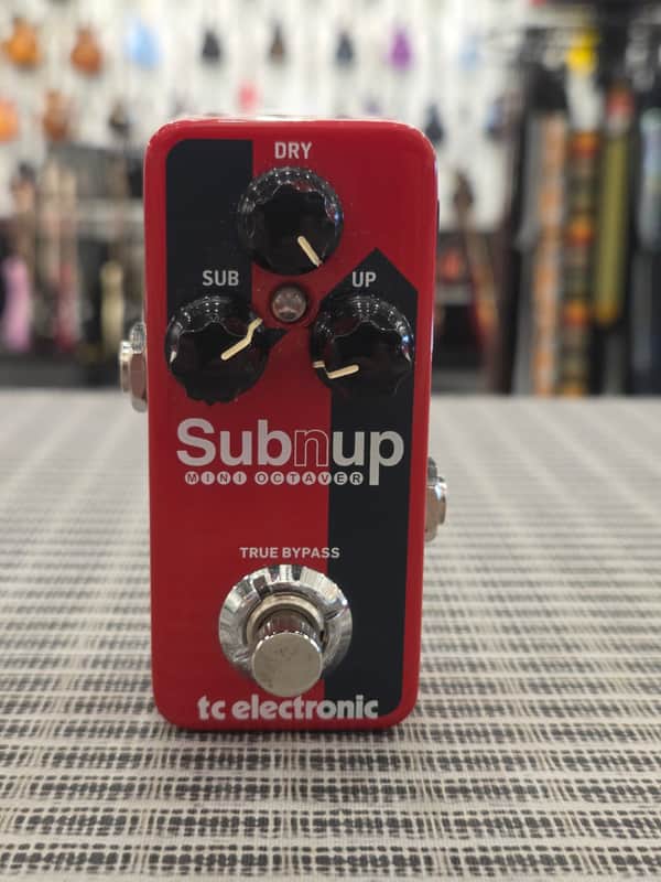 dachzelt space xl Roof 4 color:Clear Lens it’s tailored for those Students Science Boss BC-1X Bass Compressor