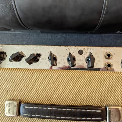 Peavey Delta Blues 115 30W 1x15 Guitar Combo Amp - Tweed image 3
