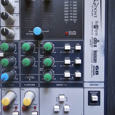Soundcraft Signature 12 12-Channel Analog USB Mixer with Effects 2010s - Blue image 5