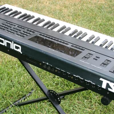 Ensoniq TS-10 workstation image 2