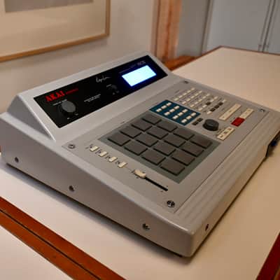 Akai MPC60II Integrated MIDI Sequencer and Drum Sampler 1991 - 1994 - Grey image 3