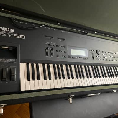 Yamaha SY99 Synthesizer 1991 - Black image 2