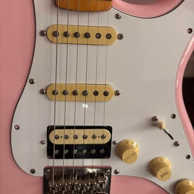 Squier Classic Vibe '50s Stratocaster HT 2025 With HSS V-MOD II Loaded Pickguard Pickups Present - Shell Pink image 20
