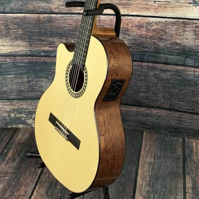 Used Kremona Left Handed Fandango FG630CW Crossover Classical Guitar with Case image 3