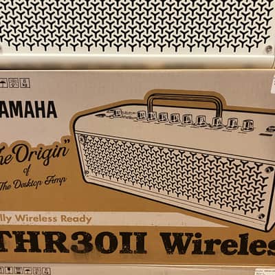 Yamaha THR30II WL Wireless 30-Watt Modeling Guitar Amp Combo White image 6