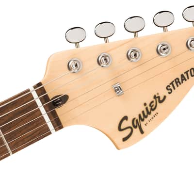 Squier Paranormal Stratocaster Deluxe Laurel FB Black Pickguard 3-Color Sunburst image 4