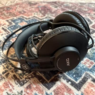 AKG K52 Closed-Back Over-Ear Headphones! imagen 2