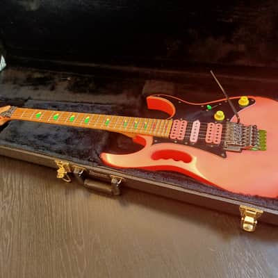 Ibanez JEM777-SK Steve Vai Signature with Edge Tremolo 1987 - 1989 - Shocking Pink image 20