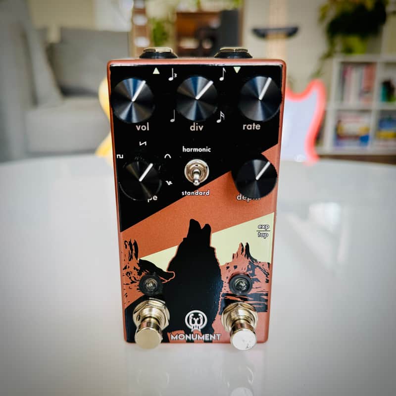 Walrus Audio Monument Harmonic Tap Tremolo V2 | Reverb Canada