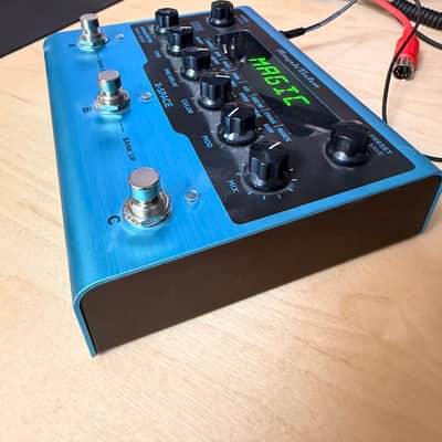 IK Multimedia AmpliTube X-Space 2021 - Blue image 2