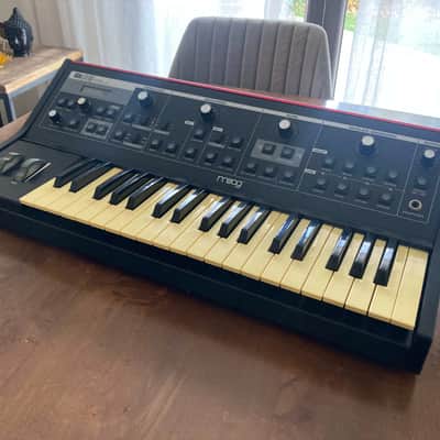 Moog Little Phatty Stage II 2011 Red-Black