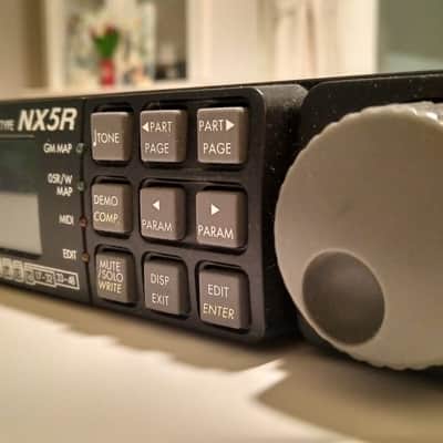KORG NX5R 1997  (Rare Sound Module with XG Yamaha Soudbank) image 2