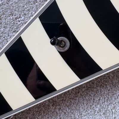 Gibson Zakk Wylde Custom Flying V 2007 - Bullseye image 10
