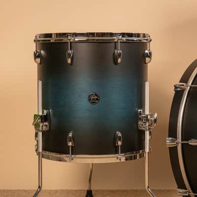 Gretsch Renown RN2-R643 Satin Antique Blue Burst Drum Set image 2
