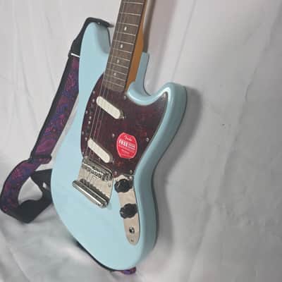 Squier by Fender Classic Vibe '60s Mustang Sonic Blue Poplar Maple 6 String image 7