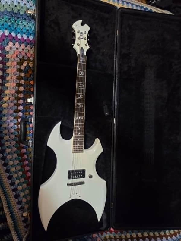 ESP LTD MAX-600 Max Cavalera Signature 2007 - 2008 - Snow White image 1