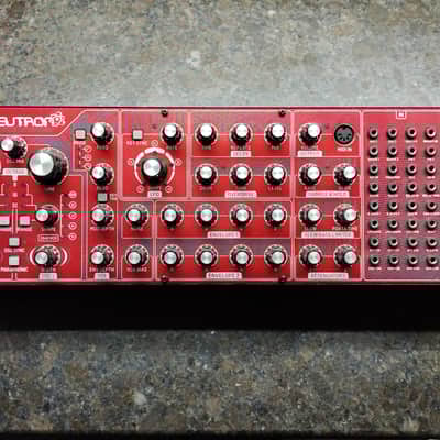 Behringer Neutron Paraphonic Analog and Semi-Modular Synthesizer + Patch Cables