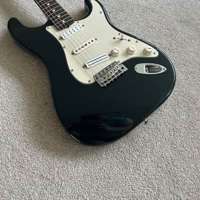 Fender Classic Series '60s Stratocaster with Rosewood Fretboard 1999 - 2016 - Black image 2