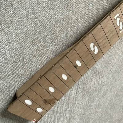 Harley Benton 4 String Bass Maple Neck, 24 Frets Rosewood Fingerboard image 5