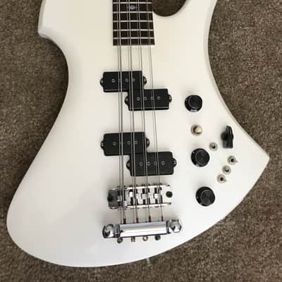 B.C. Rich Mockingbird 1981 Glitter Rock White image 3
