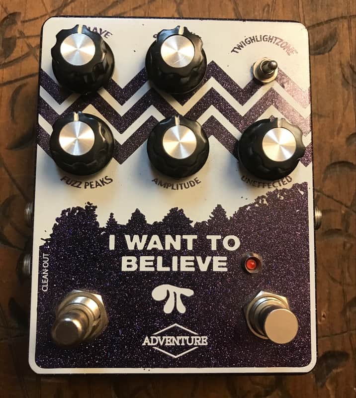 Adventure Audio Fuzz Peaks