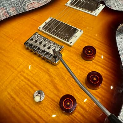 PRS SE DGT David Grissom Tremolo Signature 2023 - Present - McCarty Tobacco Sunburst image 3