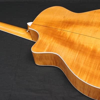 2005 Taylor 614ce Maple/Spruce Grand Auditorium Acoustic-Electric