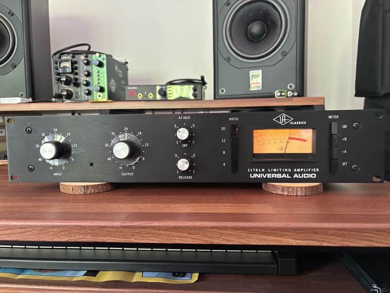 Universal Audio 1176LN (SERVICED July 2026) image 1