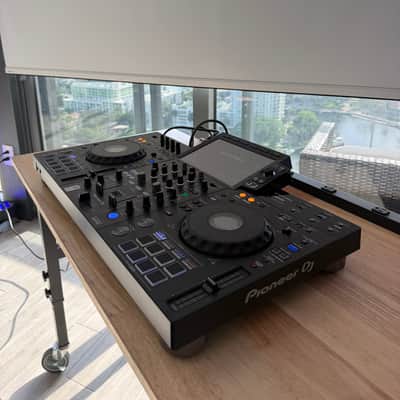 Pioneer XDJ-RX3 2-Channel Rekordbox / Serato All-In-One DJ System 2021 - Present - Black image 3