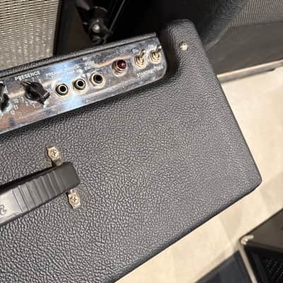Fender Hot Rod DeVille 212 3-Channel 60-Watt 2x12" Guitar Combo 2002 - 2010 - Black image 2