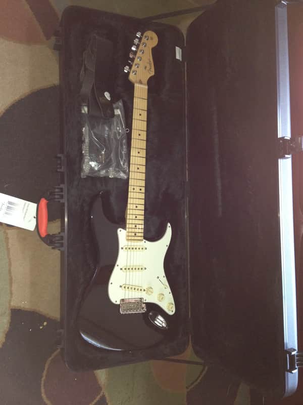 Fender American Standard Stratocaster with Maple Fretboard 2008 - 2016 - Black image 1