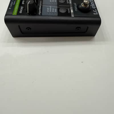 TC Helicon Voicetone Double Doubler Overdubbing Vocal Effect Pedal + PSU image 3