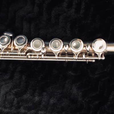 💥Yamaha YFL-225 11 Flute image 8